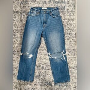 Abercrombie & Fitch Ultra High Rise Ankle Straight Jeans Size 0/25
